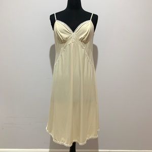 VINTAGE Nightgown